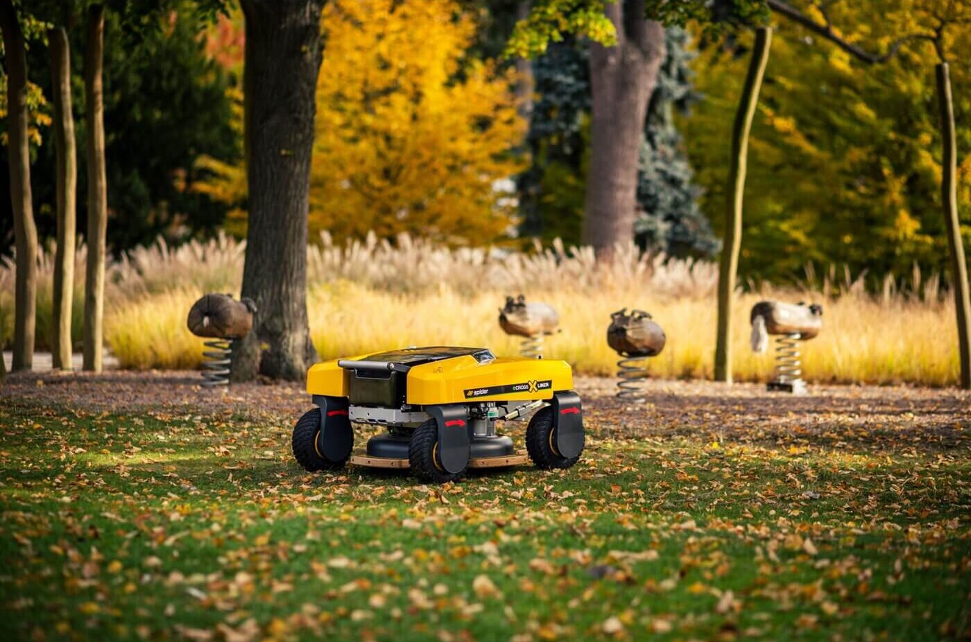 The eCROSS LINER: 4 Benefits of an Electric Slope Mower 1